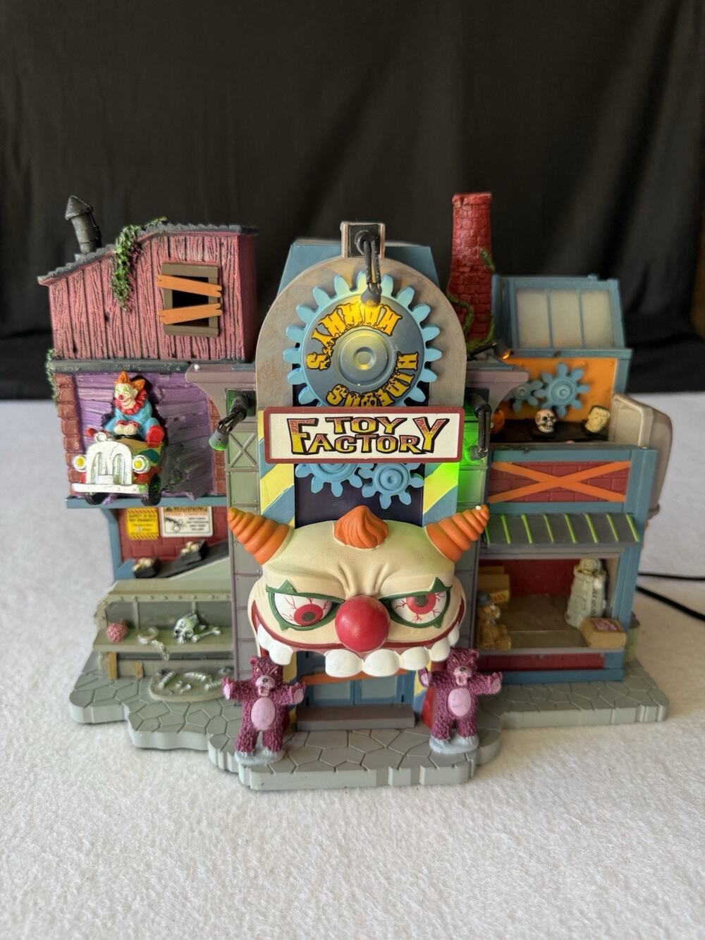Lemax Spooky Town Hideous Harry's Toy Factory Complete W/ Motion Sound & Lights